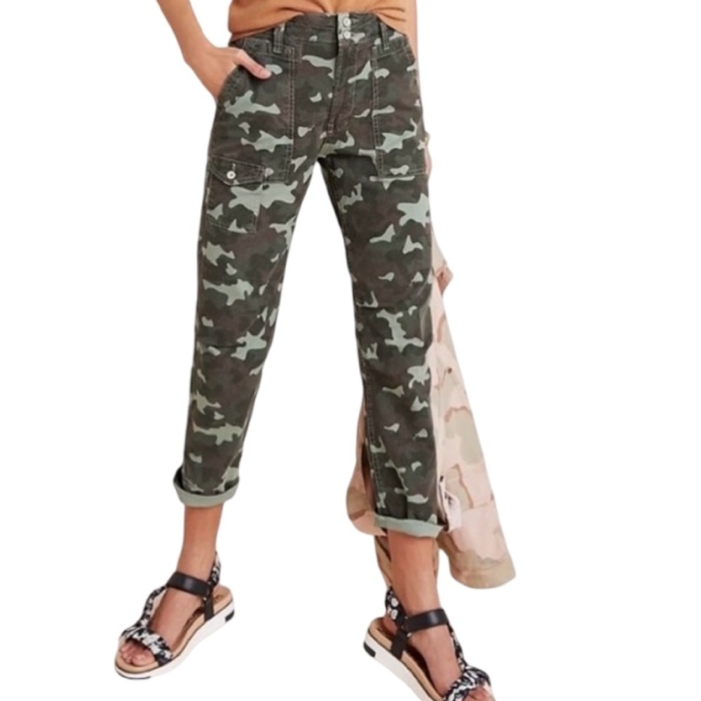 Anthropologie The Wanderer Ankle Pant in Green Camo. Size 28.